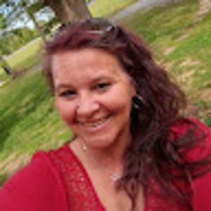 Meet your Posher, Angie